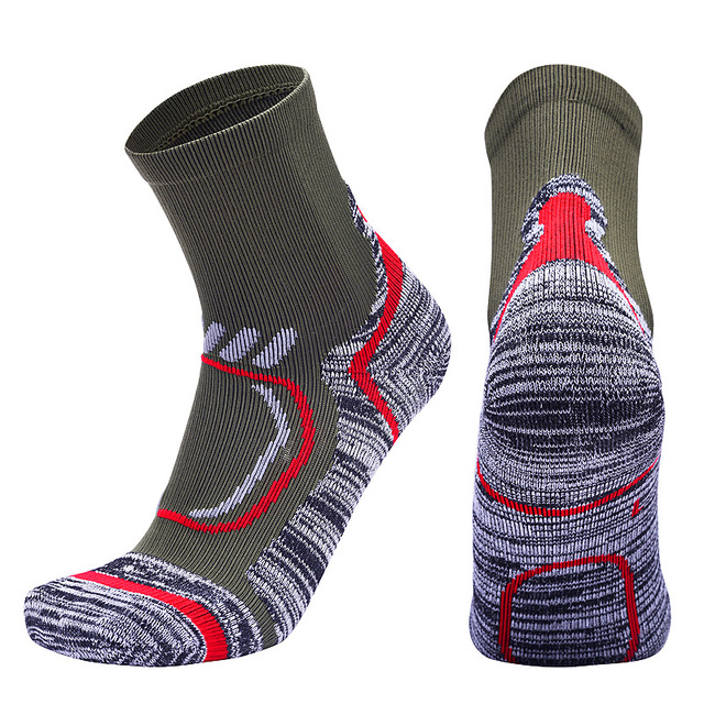 1728904746616767.jpg hiking wool (1).jpg