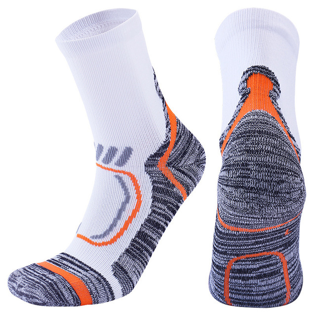 1728904758568722.jpg hiking wool (2).jpg