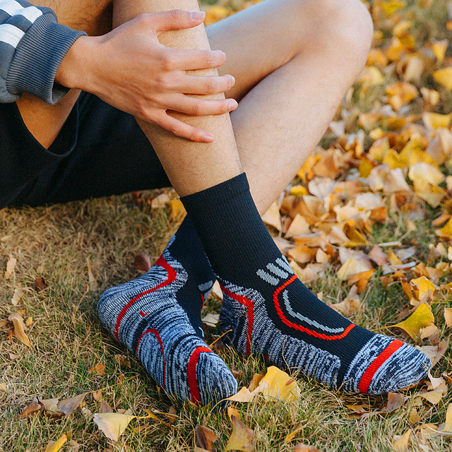 1728904769864132.jpg sport socks (4).jpg